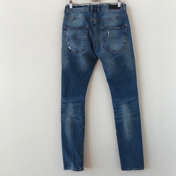 Zara distressed jeans with leopard pocket - Picture 2 of 11